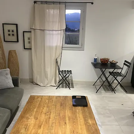 Apartment T3 Dans Charmante Propriete